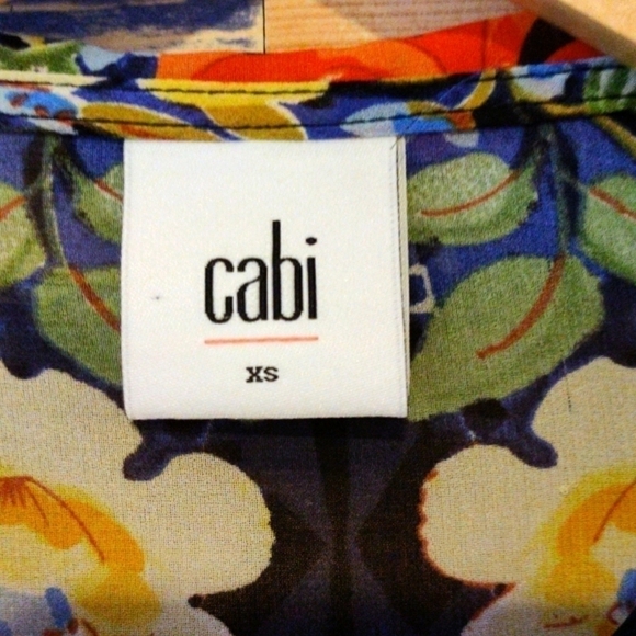 Cabi XS floral button down shirt - Picture 4 of 6